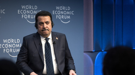 À Davos, le Premier ministre irakien réitère son appel au départ des troupes étrangères