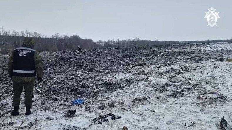 Crash de l’Il-76 : le Kremlin déclare n’avoir reçu aucune demande de Kiev pour récupérer les corps