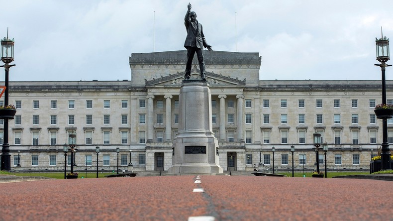 Irlande du Nord : les institutions redémarrent, avec une Première ministre républicaine