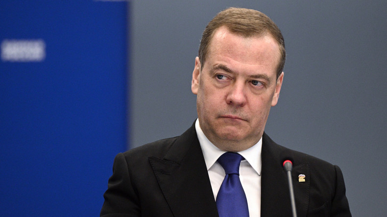 Medvedev : les nouvelles sanctions occidentales «ont été prises contre l’ensemble de la population russe»