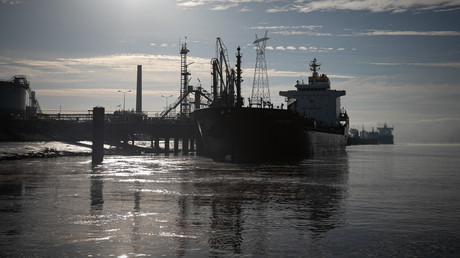 France : le déficit commercial sur les biens atteint 99,6 milliards d'euros en 2023 selon les Douanes