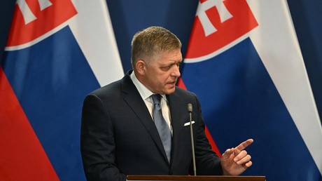 Le Premier ministre slovaque lors d'une conférence de presse conjointe avec son homologue hongrois, le 16 janvier dernier à Budapest.