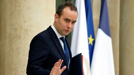 Lecornu s'inquiète de «tentatives de prises de contrôle» russes de patrouilles françaises en mer Noire