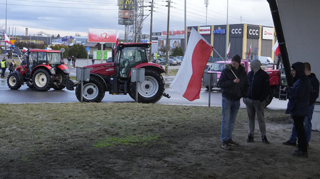 Pologne : un important passage frontalier avec l'Allemagne bloqué par les agriculteurs