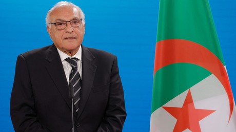 Ahmed Attaf, chef de la diplomatie algérienne, lors d'une conférence de presse (image d'illustration).