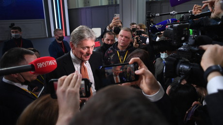 Le Kremlin salue l'appel du pape François à des négociations en Ukraine