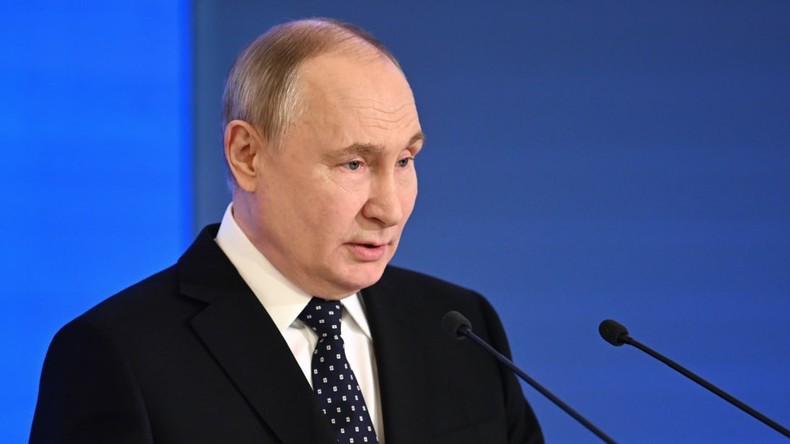 Russie : Poutine appelle à mieux prendre en considération les préoccupations sociales