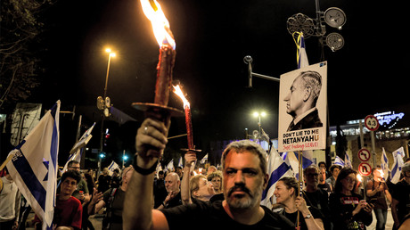 Netanyahou sous le feu des critiques : des milliers de manifestants réclament sa démission