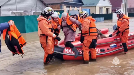 Inondations en Russie: la situation s’est détériorée à Orenbourg, selon les autorités locales