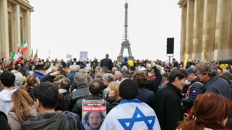 Manifestation pour la libération des otages israéliens du Hamas, le 7 avril 2024 sur l'esplanade du Trocadéro à Paris (image d'illustration).