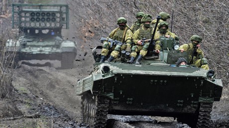 L'aide américaine à Kiev bientôt débloquée ? Cela ne changera rien à l'issue du conflit, prévient le Kremlin