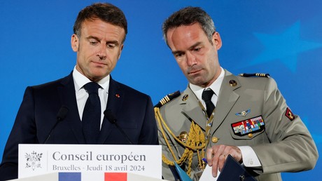 Ukraine : pour les Européens, «la priorité est très clairement celle du soutien militaire», assure Macron