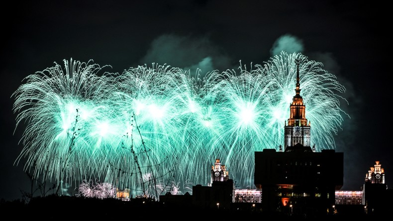 Jour de la Victoire : feu d'artifice à Moscou
