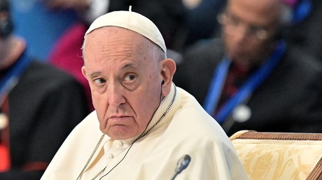 Vatican : le pape présente ses excuses pour une remarque jugée homophobe