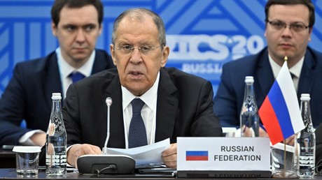 Lavrov ouvre le sommet des BRICS de Nijni Novgorod et remercie la Chine de sa position sur l'Ukraine