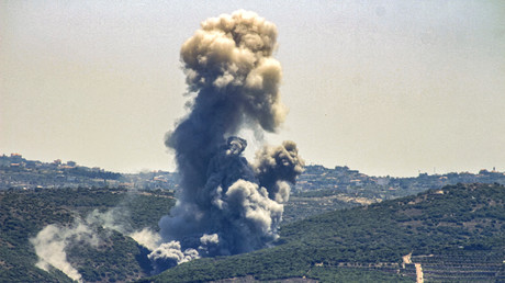 Le Hezbollah tire une salve de 160 roquettes sur Israël après la mort d'un de ses commandants