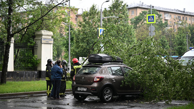 EN DIRECT : l’ouragan Orkhan atteint Moscou