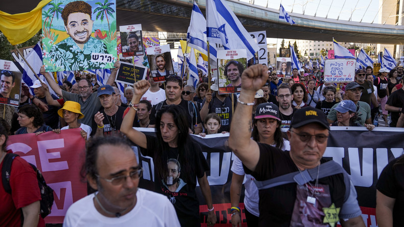 EN DIRECT : manifestation antigouvernementale à Tel-Aviv