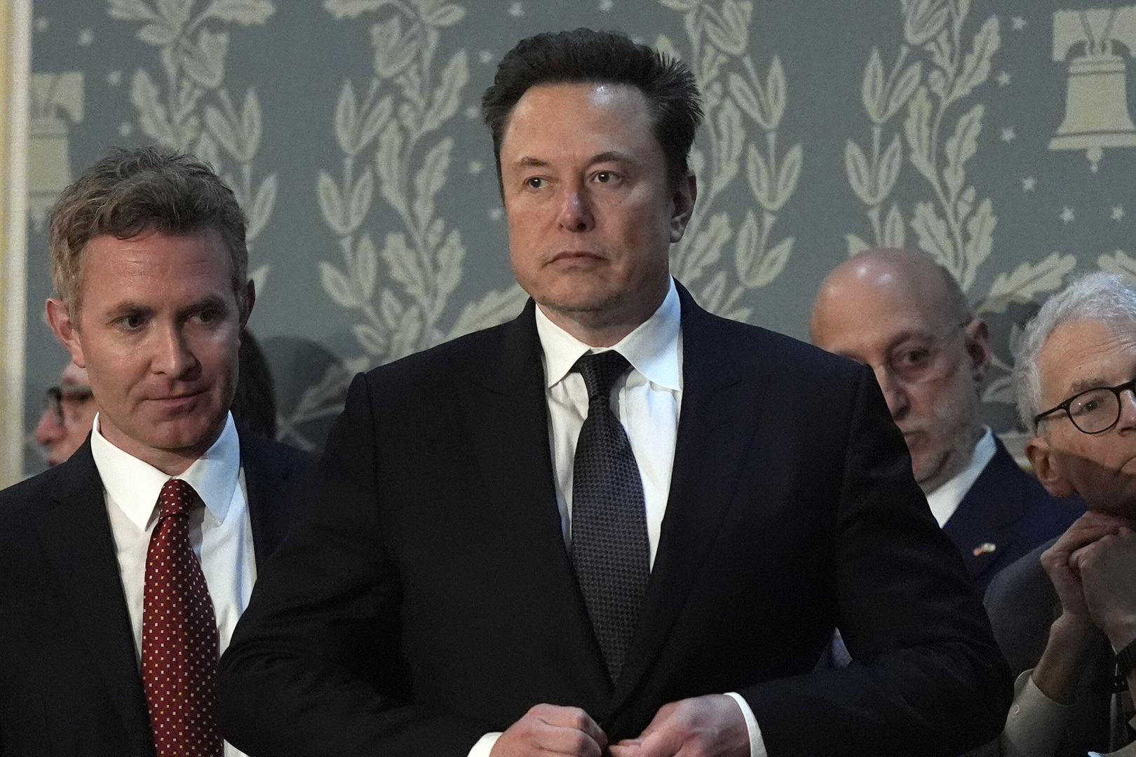 Elon Musk attaqué par l'UE pour avoir interviewé Donald Trump sur X ...