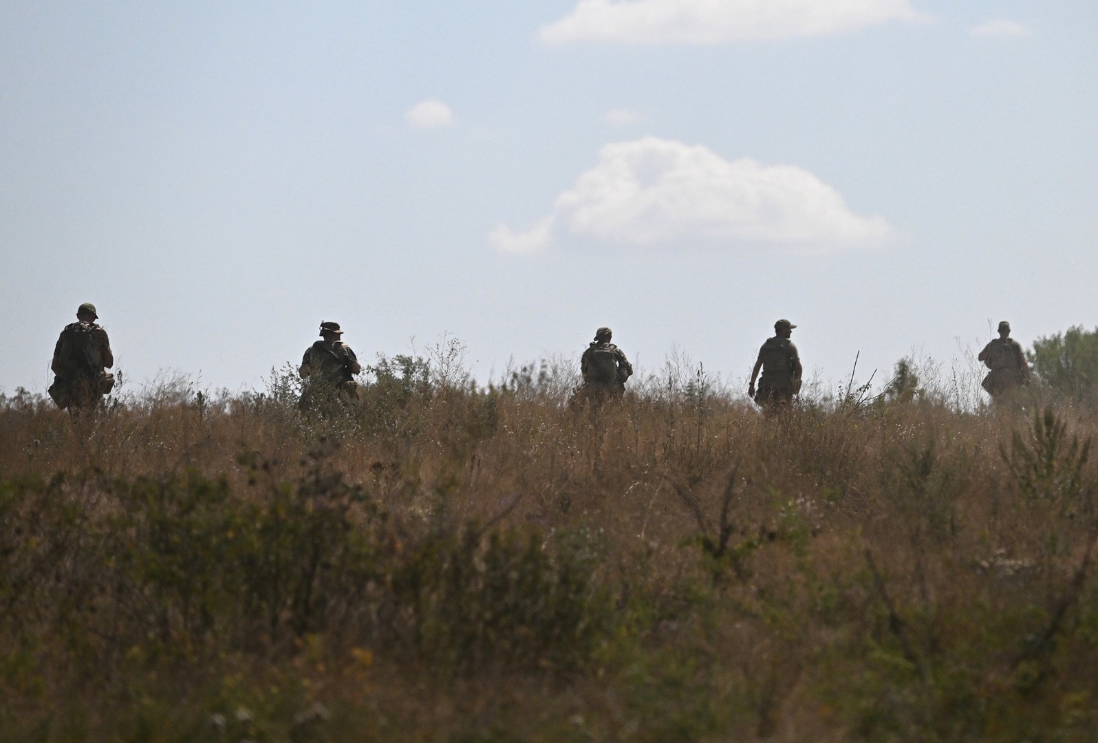 24 Ukrainian servicemen surrender to Russian forces (VIDEO) — RT in French