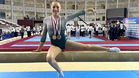 La médaille olympique de la gymnaste Kaylia Nemour célébrée en Algérie, regrettée en France