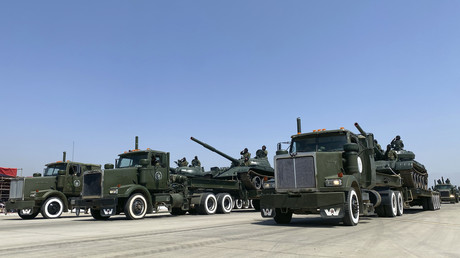 Trois ans après leur prise de pouvoir, les talibans sortent peu à peu de leur isolement