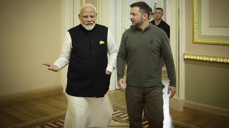 À Kiev, Modi veut convaincre Zelensky d'avancer vers la paix