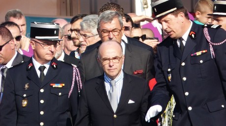 Crise politique en France : Bernard Cazeneuve, cet ancien socialiste qui ne fait pas l'unanimité à gauche