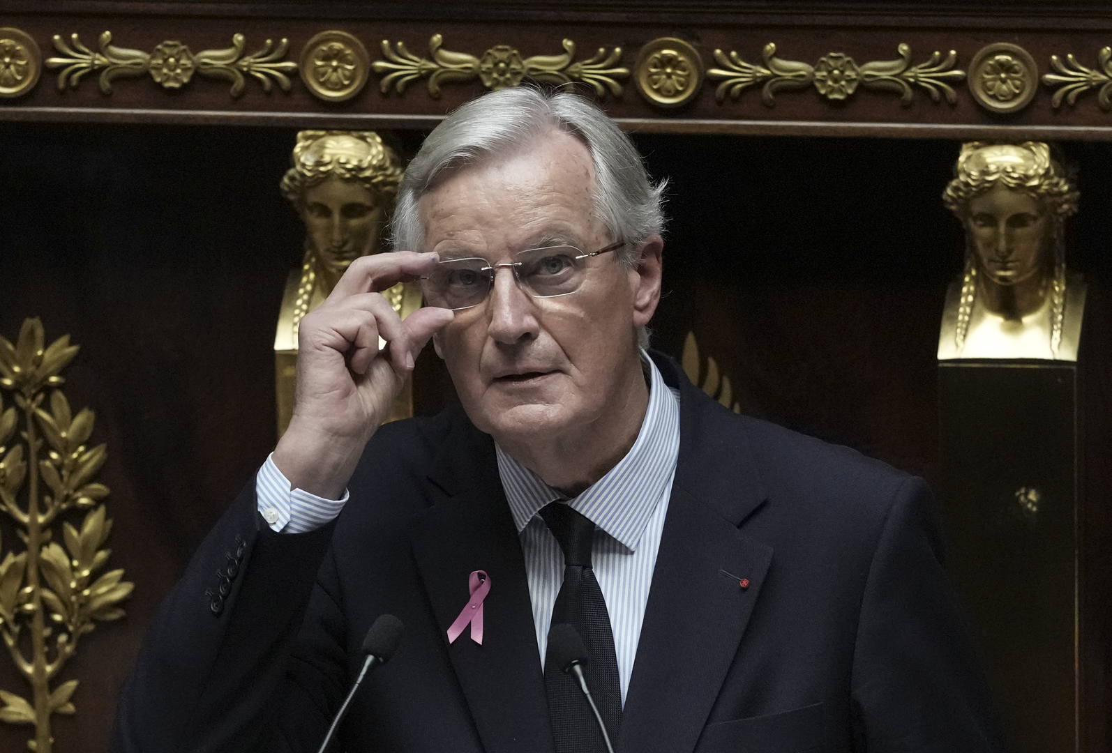 Manœuvres et critiques à l'Assemblée : Michel Barnier face à son propre camp