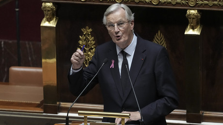 France : Barnier sous le feu des oppositions et d’Attal lors de son discours de politique générale