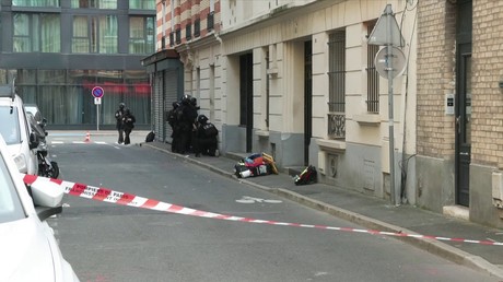 Fin de la prise d'otages à Issy-les-Moulineaux : quatre employés libérés, le forcené arrêté