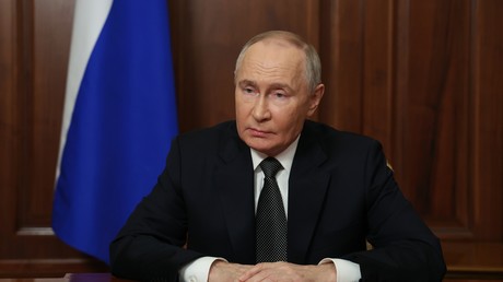 La Russie a lancé un nouveau missile balistique hypersonique de moyenne portée «Orechnik», annonce Vladimir Poutine