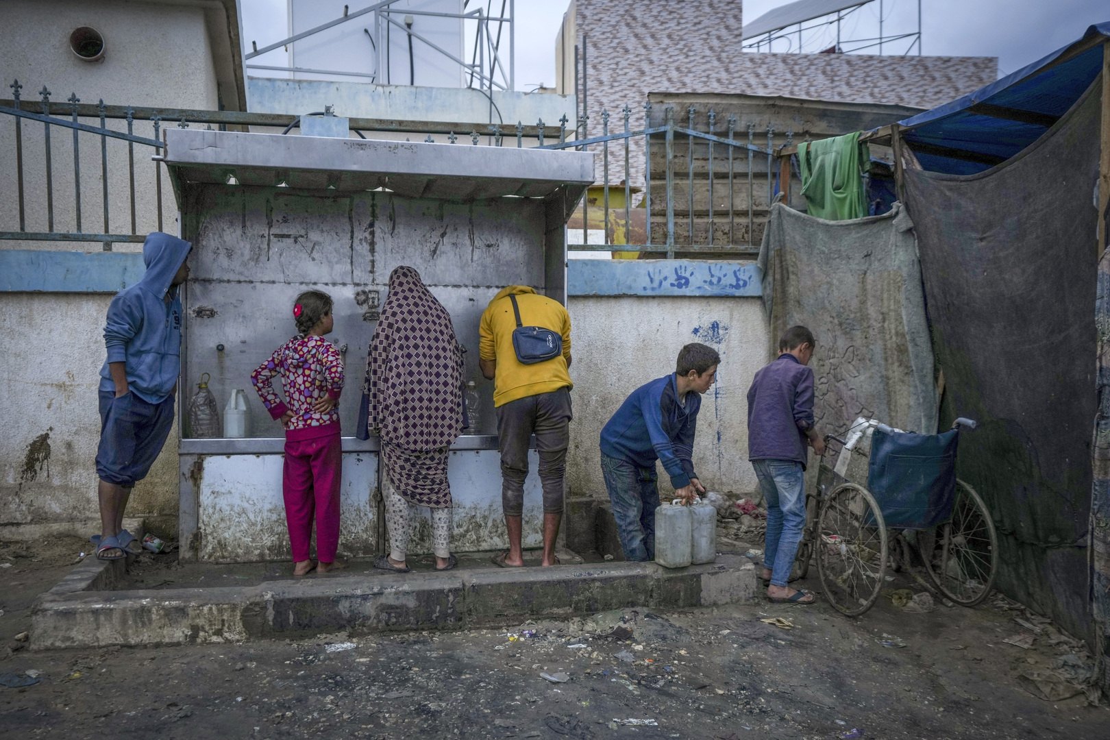 Accès à l’eau : Human Rights Watch accuse Israël d’«actes de génocide» à Gaza