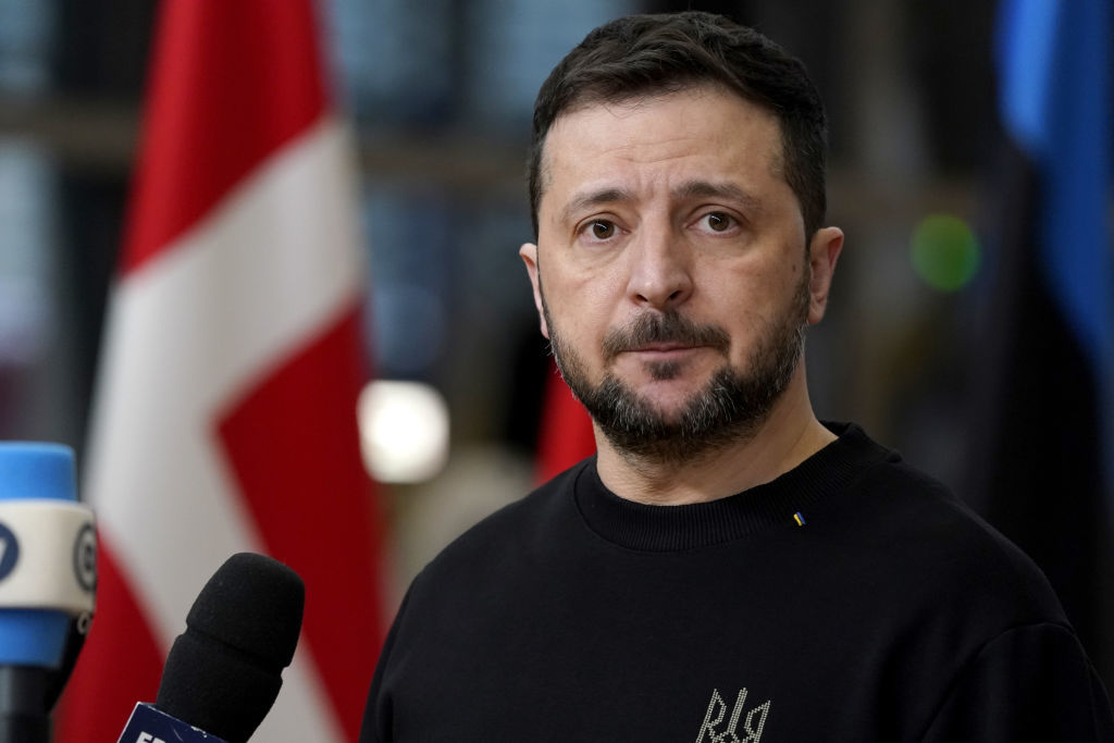 Zelensky confirme avoir offert de l'argent au Premier ministre slovaque