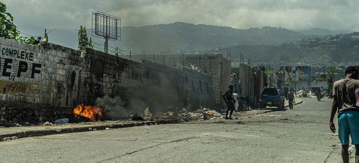Haïti : deux journalistes tués par des gangs lors de la réouverture d'un hôpital à Port-au-Prince
