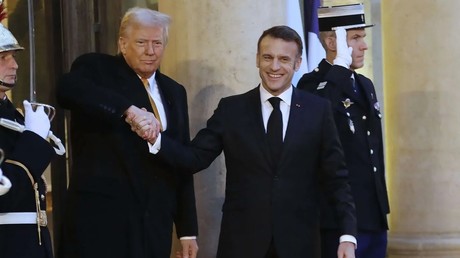 Les pays de l’Otan «doivent payer leurs factures» : Macron est «d’accord», selon Trump