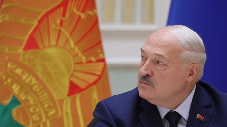 Loukachenko : «Un certain nombre d'ogives nucléaires ont été déplacées sur le territoire de la Biélorussie»