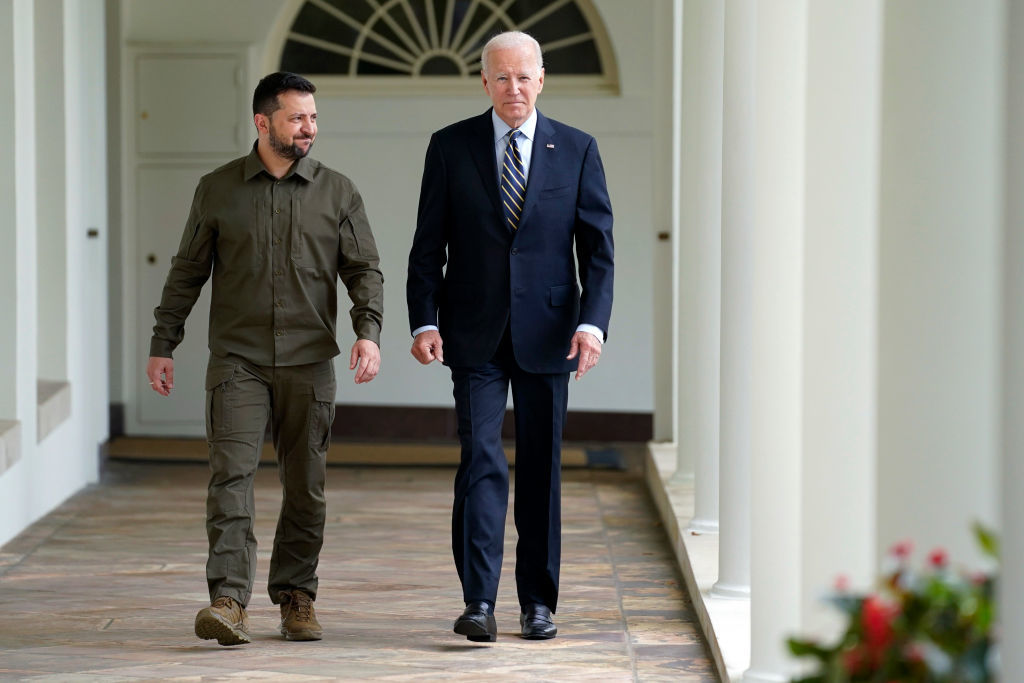 Joe Biden a craint une tentative d'assassinat par des Ukrainiens lors de sa visite en Ukraine