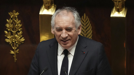 Discours de politique générale : François Bayrou tend la main à la gauche