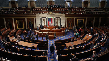 Congrès des États-Unis : les républicains élaborent un projet de loi pour permettre l'achat du Groenland