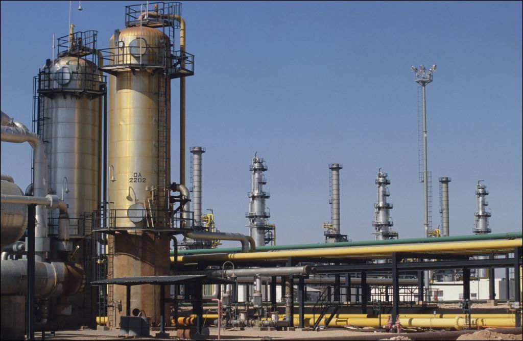 L’Algérie prolonge le délai d’un appel d’offres d’investissement dans le secteur des hydrocarbures
