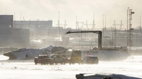 Toronto : un avion se retourne à l’atterrissage, 15 blessés