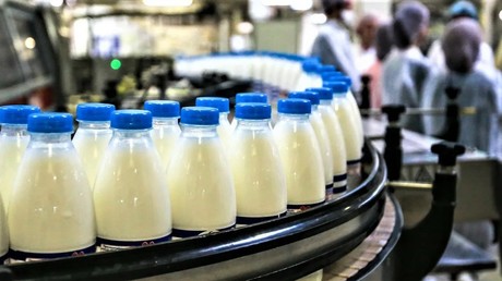 L'Algérie inaugure une grande usine de production de lait