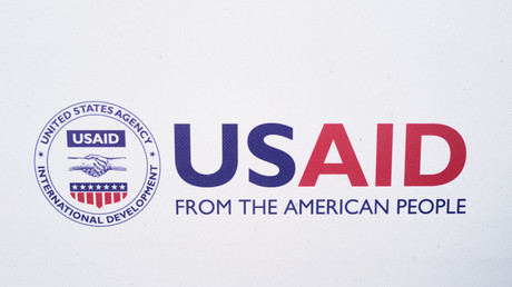 Financements controversés : entre tapis et cornichons, comment l’USAID a dépensé l’argent des contribuables américains en Ukraine