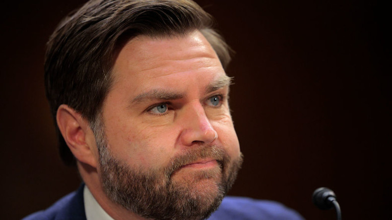 Trump s'opposerait au déploiement d'armes nucléaires à l'Est de l'Europe, selon J.D. Vance