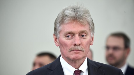 Dmitri Peskov : la Russie et les États-Unis sont désireux de parvenir à un règlement pacifique du conflit en Ukraine