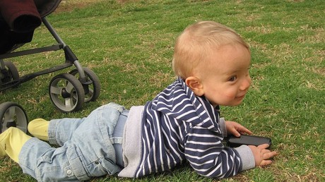 Malgré une natalité en baisse, la population française quasi stable jusqu’en 2070 grâce à l’immigration