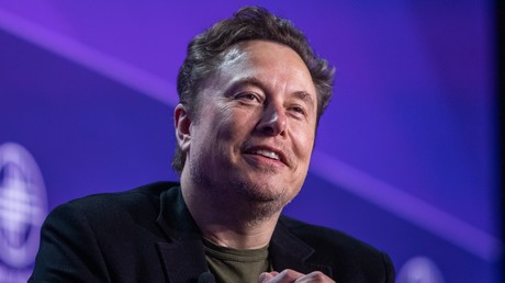 Musk annonce que sa start-up d’intelligence artificielle xAI a racheté son réseau social X