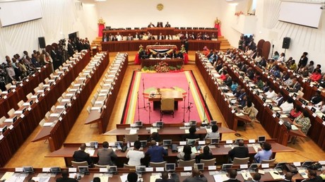 Mozambique : adoption d'une loi visant à promouvoir le dialogue national et à renforcer la paix