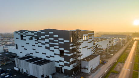 Gigafactories en France : un pari risqué pour lutter contre la domination chinoise